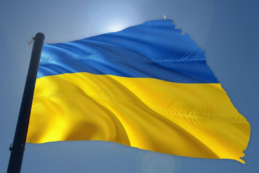 Flagge in den Farben der Ukraine